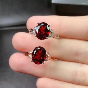 Anelli a grappolo Imitazione Anello con granato naturale Femminile Ins Design di nicchia alla moda Apertura semplice Gioielli con tesoro di colore rosso con pietra preziosa