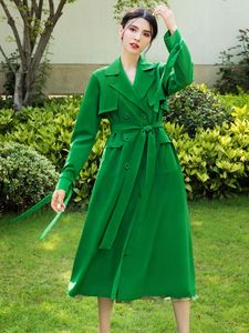 Trench da donna Bella Concubina Verde Lusso Stile britannico Colletto Temperamento Cappotto a vento di media lunghezza Primavera e autunno