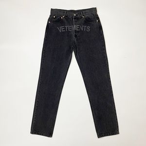 Herrtröjor tröjor Lossa Vetements Jeans broderade män Kvinnor 1 Vetements raka denimbyxor 230925