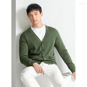 Herrtröjor VÄSTA Ull Cardigan 2023 Autumn Korean Single Breasted Knitwear Mens Långärmad manlig tröja med fickor med fickor