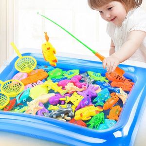 Bath Toys 30/52 Pcs Magnetic Fishing Toys Plastic Fish Rod Set Kids Playing Water Game Educational Baby Toys Fish Square Gift For Kids 230923