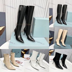 Botas de desenhista Mulheres Bota Stiletto Heel Calfskin Joelho Bota Zipper Patente Sapatos de Couro Apontou Salto Alto Outono Inverno Bota Senhoras Sapatos de Festa de Casamento Tamanho 35-41