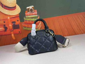 Kvinnors mode- och fritidsdesign Luxury BRA -väska Handväska Cross Body Shell Axel Bag Cross Body Bag Top Mirror Quality 727793 Bag Wallet