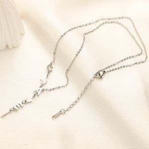 Luxury Brand Designer Pendants Necklaces Crystal Pearl Back Strap 18K Gold Plated Stainless Steel Letter Choker Pendant Necklace Chain Jewelry Accessories Gifts