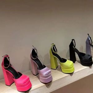 Sandały designerskie marka mody satynowa platforma wysokie obcasy sandały damskie różowe obcasy buty do wybiegu czerwonego imprezy ślubne buty