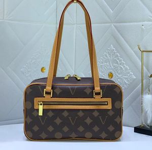 Designer saco sacos de ombro luxurys vintage bolsas crossbody marrom flor carta câmera bolsa de couro bolsa de maquiagem mulher