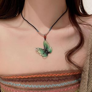 Naszyjniki wiszące Modne etniczne kolorowy naszyjnik motyla dla kobiet dziewczęta prosta osobowość tkana linowa biżuteria
