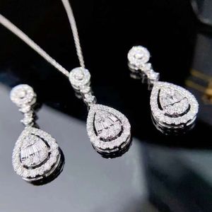 Collana di gioielli con diamanti da laboratorio più venduta in Cina con diamante rotondo a taglio brillante da 2 ct colore E purezza SI al miglior prezzo