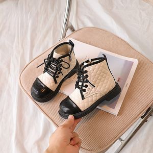 Stiefel Kinder Kurze 2023 Herbst Koreanische Mädchen Kleine Kinder Schuhe Prinzessin Farbe Passenden Baby Mode Kontrast Leder Boot 230926