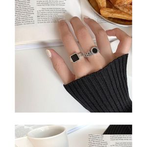 Bandringar Sier Finger Engagement Jewelry for Women Creative Black Circle Party Accessories Gifts Drop Delivery Ring Dhnzc