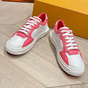 Time Out Top Sports Shoes Stylish Flat Shoes Calfskin Leather Rubber Outsole med 3D Mönster Blommor Designer Sneakers Women Brand Shoes Scarpe Da Donna