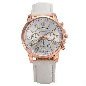 Nytt läderband Watch PU armbandsur för kvinna Xmas Gift Quartz Watch Colorfull att välja Watch 0013185G