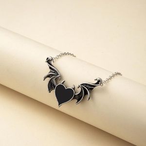 Choker Halloween Demon Wing Necklace Women Pendant Heart Shape Personality Black Gold Tone Creativity Clavicle Chain Hip-Hop Jewelry