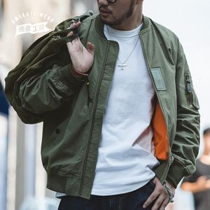 Giacche da uomo Maden Casual MA-1 Giacche da uomo Verde Bomber da volo militare Cappotto da serbatoio Solido Cappotti vintage Colletto da giacca monociclo Abbigliamento da uomo 230926