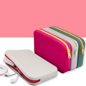 Custodie per borse per cosmetici Borsa quadrata piccola in silicone Porta pennelli per trucco da viaggio di grande capacità Organizzatore portatile impermeabile 230926