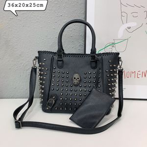 New Rivet Women Bag Pu Leather Crossbody Bag Purse Skull Handbag Quality Punk Shoulder Bag with Wallet Messenger Bag