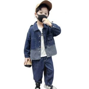 Комплекты одежды, джинсовая однотонная куртка для мальчиков, джинсовый костюм для мальчика, детский спортивный костюм в повседневном стиле 230926