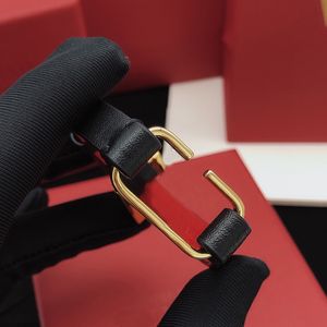 Designer Bracelets Jewelry Sier Black Leather Bracelets Men Charm Bracelet Women Wide Hand Strap CHD2309266-12 Thebluestar