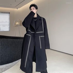 Lã masculina outono inverno preto solto mistura casaco com cinto rebites decoração chique trench coat estilo moda e57