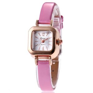 Fashon Square Womens Watches Quartz Ladies Watch 편안한 가죽 스트랩 손목 시계 멀티 컬러 선택 174I