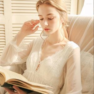 Kobietowa odzież snu romantyczna koszulka nocna Kobieta jesień seksowna biała koronkowa wróżka Peignoir siatka długa lolita nocna sukienka wiktoriańska vintage księżniczka