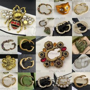 Topsgg Designer Broşes Kadınlar Erkek Arı Pimleri Broşlar Aksesuarlar Tasarımcı Pin Elbise Pimleri Lady Spesifikasyonlar Lüks Vintage 2815