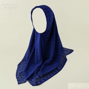 Hijabs muslimska kvinnor mode headcarsves fyrkantiga hijab chiffon scves rhinestones slöja islam diamant fast färg folk-anpassning 230509 dro dhgq1