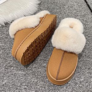 Slippers 2023 Trend Winter Flats Casual Home Women Shoes Suede Mules Platform Short Plush Designer Warm Flip Flops Zapatos