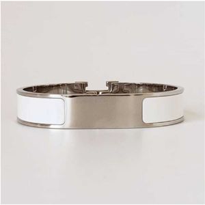 Silverbracelet Titanstahlbuchstaben große Männer und Frauen Europa die Vereinigten Staaten Modetrendarmband neuer Edelstahlschmuck Haben Logo6FSA1BYH