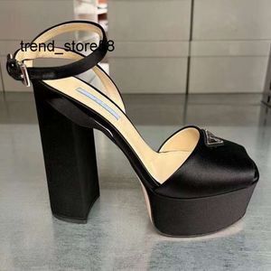 Lady Sandals Luxury Designers Women Platform Heels Shoes Classic Triangle Backle Ampellied Ankle Strap 13cm Metal Button High Heeled Women Sandal 3442 Q3z