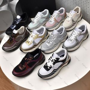 Designer skor tyg sneaker kvinna tränare stickade män sko mocka läder mesh sneakers lyxguld silver nylon quiltade ökande laminerade tränare