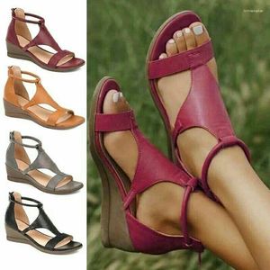 Sandaler Designer för kvinnor stor storlek 41 42 43 Summer Zipper Platform Ladies Shoes Wedges