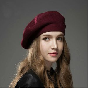 Berets YLWHJJ Mulheres Berets Chapéu Moda Cor Sólida Lã De Malha Boinas Com Strass Senhoras Artista Francês Beanie Beret Hat 230926