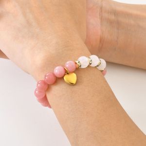 Banglor med pärlband med Dainty Pink Beads Armband för kvinnor Girls Lady Gold Color Heart Charms Armband Armband Elastiska gåvor Her 230925