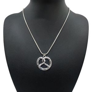 Traditional Bavarian Pretzel Necklace Pendant Antique Silver Short Rhinestone Statement Necklaces For Women Jewelry338b