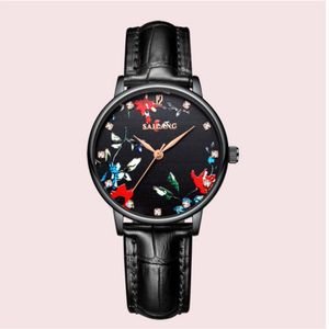 Świeża i prosta tarcza CWP Women Watches Watch Studenci Life Waterproof Quartz Watch Light Luksusowy fan mody bogdy Znakomite WR289N