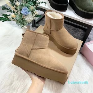 Tasarımcı -Sheepskin Snow Boots Yükseklik Boot Gevşek Kek Kalın Alt Kalın Pamuk Pamuk Kış Ayakkabıları