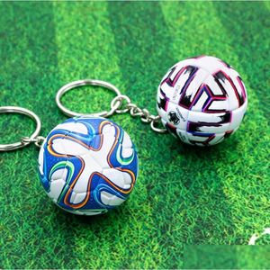 Nyckelringar Lanyards Sport Football Keychain Twee Länder Sport bilväska Ballflagg Key Chain för män Spelare Fashion Gifts Drop Delive Dhhwr