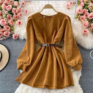 Frauen Blusen Herbst Vintage Cord Hemd Frauen Koreanischen Stil Gürtel Taille O Neck Puff Sleeve Bluse Weibliche Zurück Zipper tops