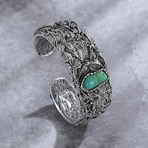 Bileklik Vintage Hint Kabile Yeşil Reçine Oyma Desen Tibet Açık manşet geniş bohem cazibe bileziği Kadın Hippi Jewlery 230926