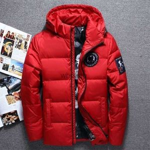 Masculino para baixo parkas curto masculino para baixo casaco europa masculino pato branco para baixo casacos masculinos vermelhos inverno com capuz roupas masculinas frete grátis novo parka inverno homem yq230927