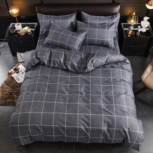 Sängkläder sätter Nordic Style Simple Plaid Däcke Cover Super King Size with Pillowcase Queen Quilt Set 200x200 Filt 230927