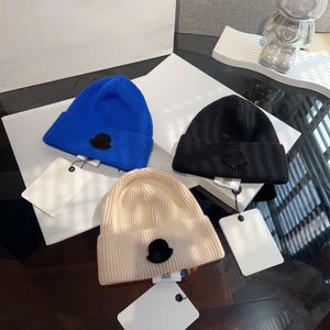 Herbst- und Wintermütze, sportlicher Stil, Designer-Beanie-Mütze, Paar-Strickmütze, solide Buchstaben-Stickerei, Casquette