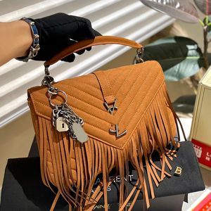 Tassel Womens Designers Handbagチェーンストラップ女性LuxurysデザイナーショルダーハンドバッグクロスボディトートメッセンジャーバッグCSD2309271