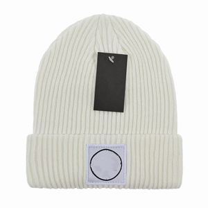 Moda taş erkek tasarımcıları şapkalar Bonnet Kış Beanie örgü yün şapka artı kadife kapak kafesleri kalın maske saçak fiyazeleri caps chapeus