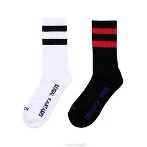 Mens Designers Socks Skateboard Fashion Male Letter Printed Socks Sports Socks Sockings Hip Hop Black White Street Trend Simple Striped 2KY