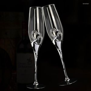 Şarap Gözlükleri 2 PCS Düğün Şampanya Cam Set Toasting Flüt ile Rhinestone Kristal Kirpik Kalpler Dekor Dekrar Goblet Bardak