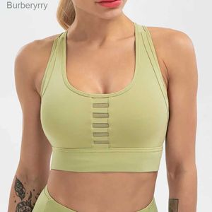 Set attivi Set da yoga per donna senza soluzione di continuità Pantaloni da yoga a vita alta Abbigliamento da palestra Abbigliamento sportivo da donna Pantaloncini sportivi Reggiseno sportivo T-shirt Set sportivo da allenamentoL230927