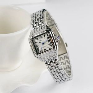 Bilek saatleri bayan moda kare saatleri marka bayanlar kuvars klasik klasik gümüş basit femme çelik grup saat zegarek damski 231027