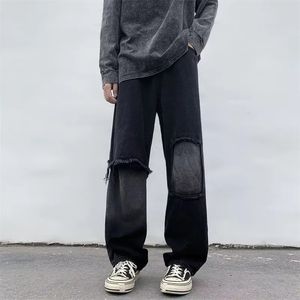 Jeans masculinos 2023 escuro streetwear retalhos reto baggy jeans calças largas para homens roupas hip hop solto lavado calças pretas ropa hombre 230927